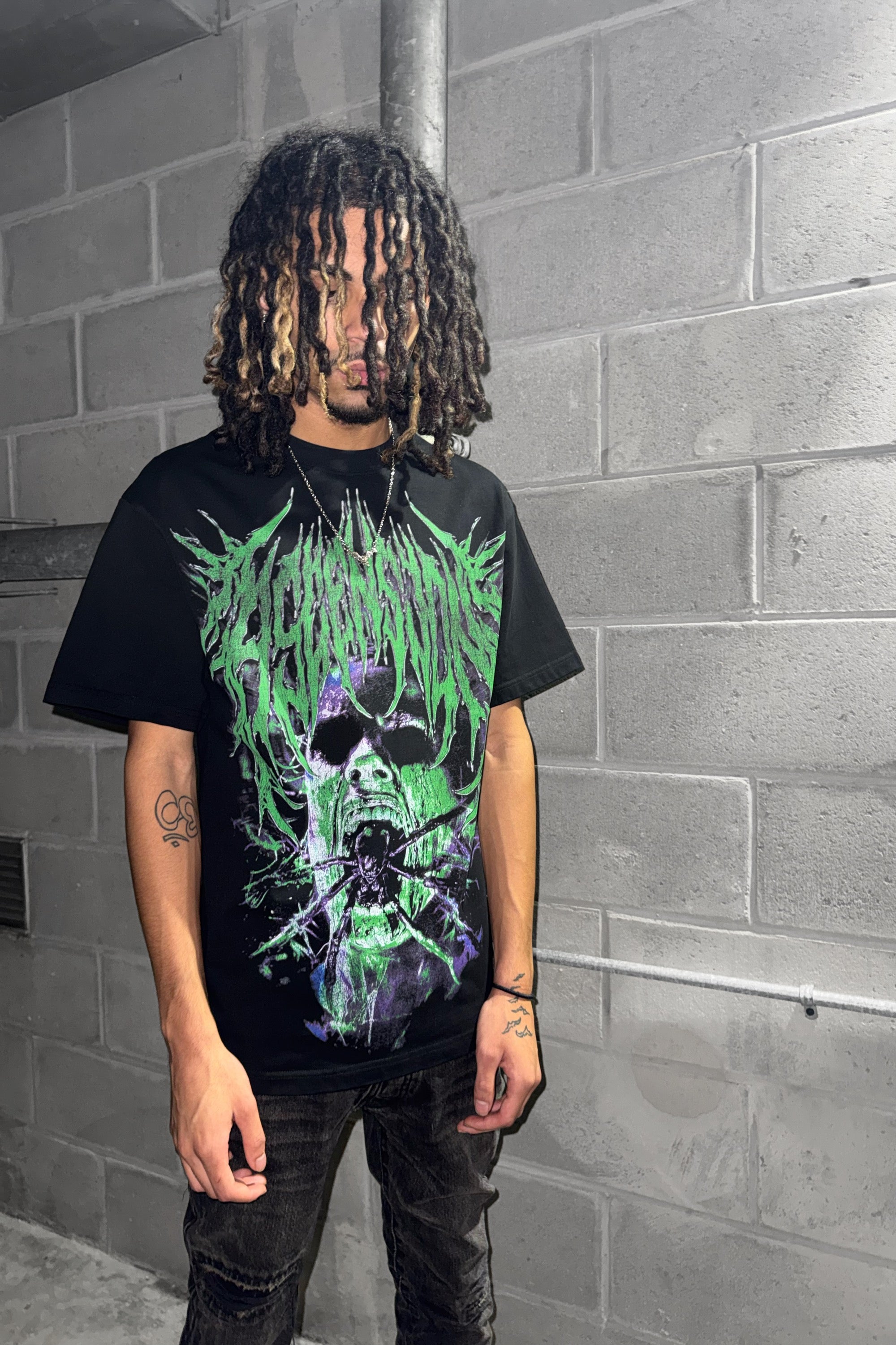 Infest tee
